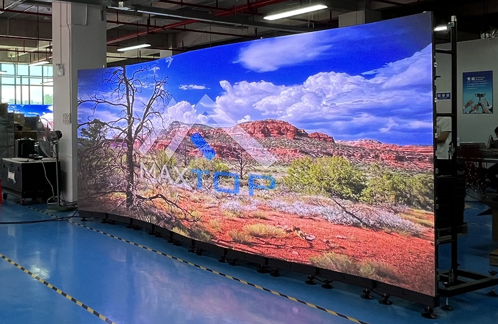 curved LED video wall