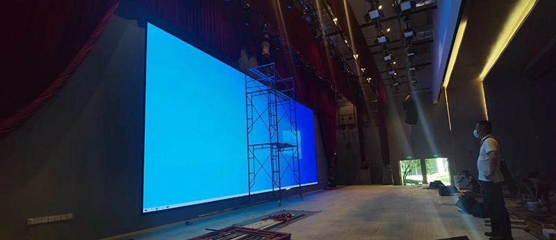 led screen for school